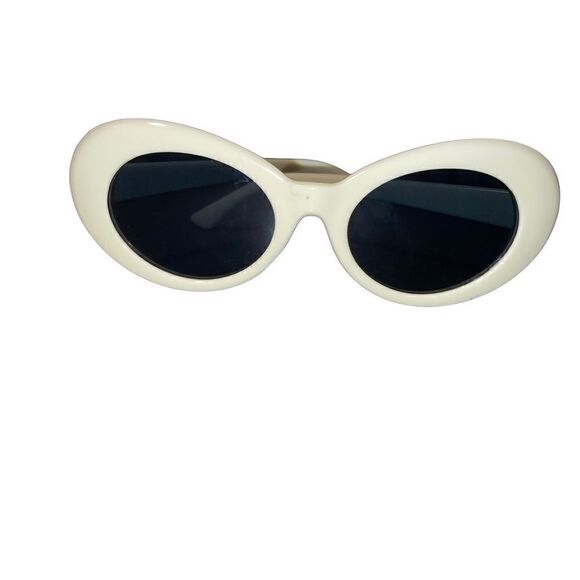 The Original Oval MOD “Cobain” Sunglasses - Picture 5 of 7